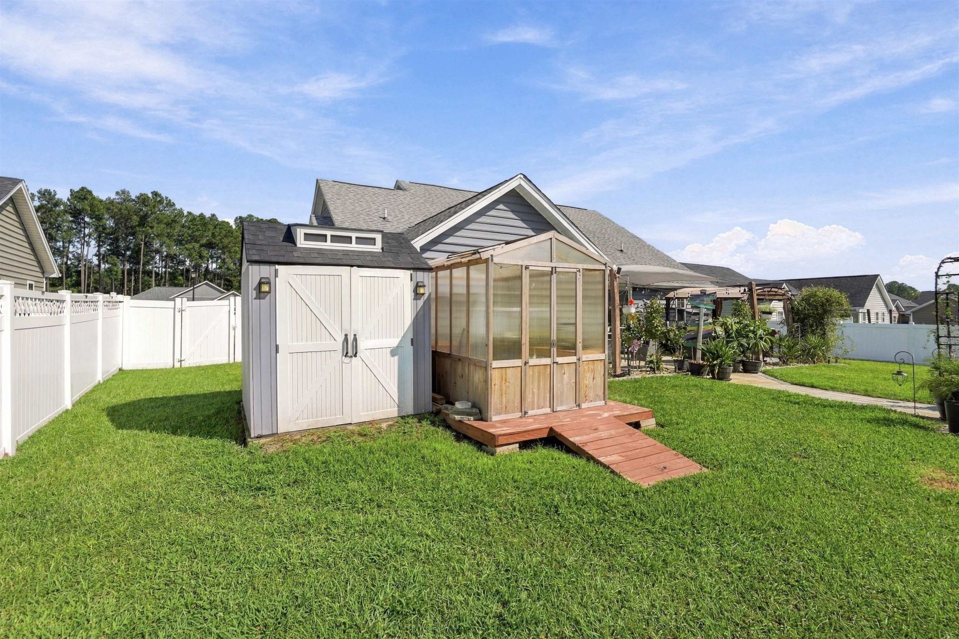 221 Penn Circle Photo 40