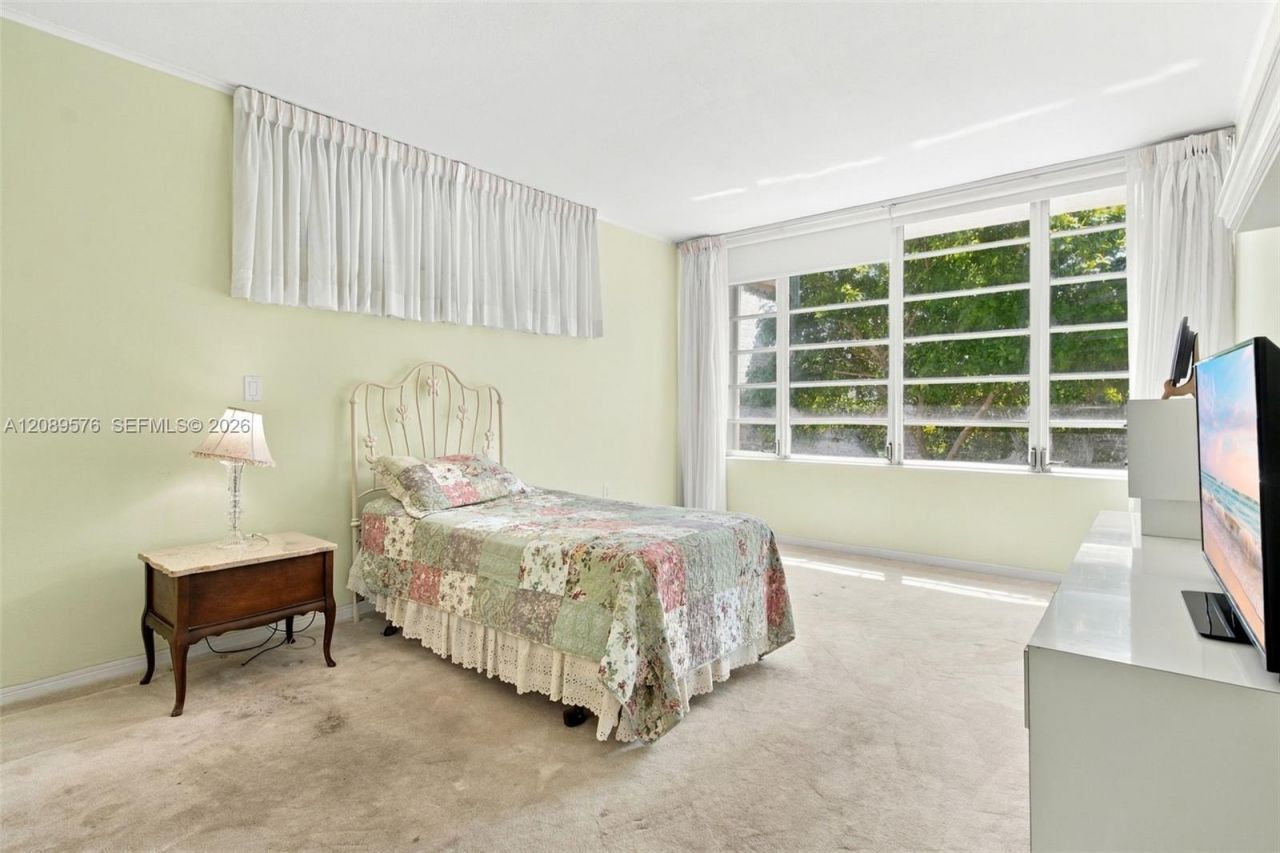 9101 E Bay Harbor Dr , Unit 201, Bay Harbor Islands, FL 33154 Photo