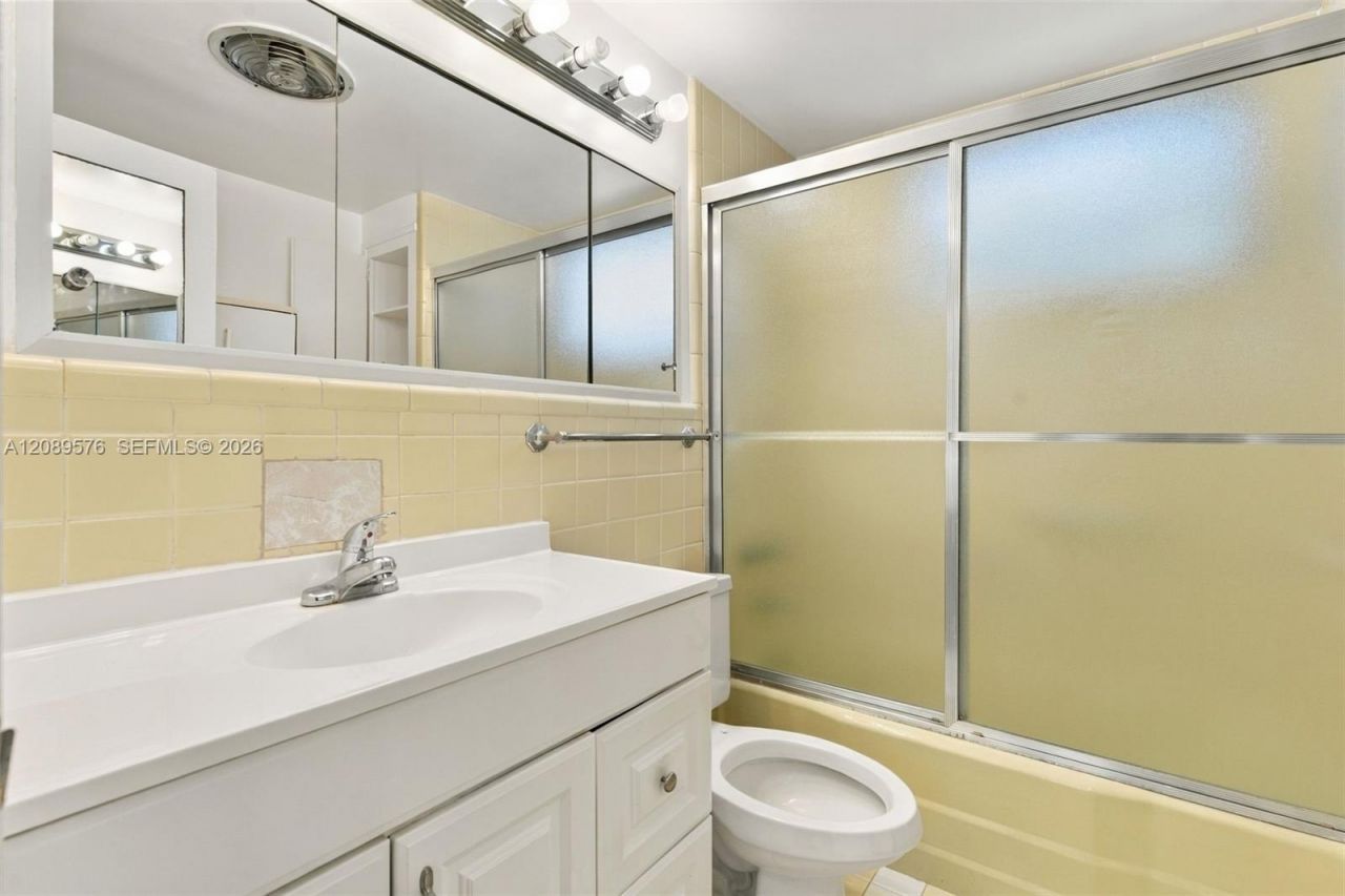9101 E Bay Harbor Dr , Unit 201, Bay Harbor Islands, FL 33154 Photo