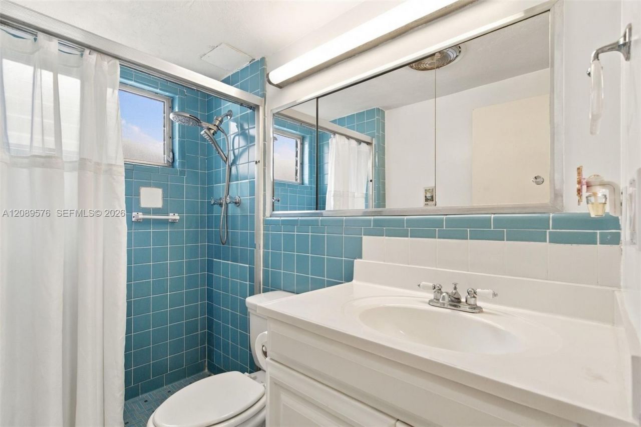 9101 E Bay Harbor Dr , Unit 201, Bay Harbor Islands, FL 33154 Photo