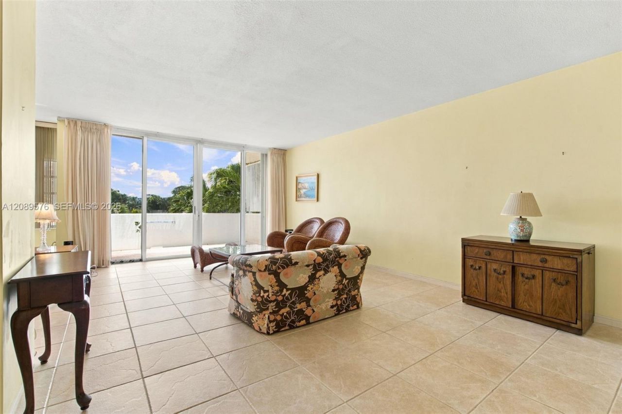 9101 E Bay Harbor Dr , Unit 201, Bay Harbor Islands, FL 33154 Photo