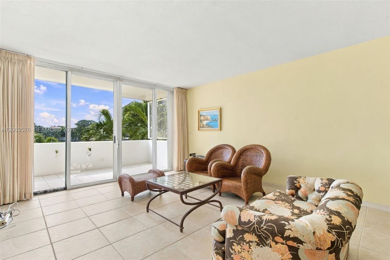 9101 E Bay Harbor Dr , Unit 201, Bay Harbor Islands, FL 33154 Photo
