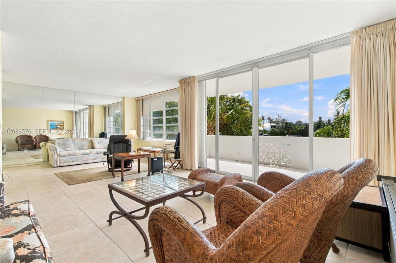 9101 E Bay Harbor Dr , Unit 201, Bay Harbor Islands, FL 33154 Photo