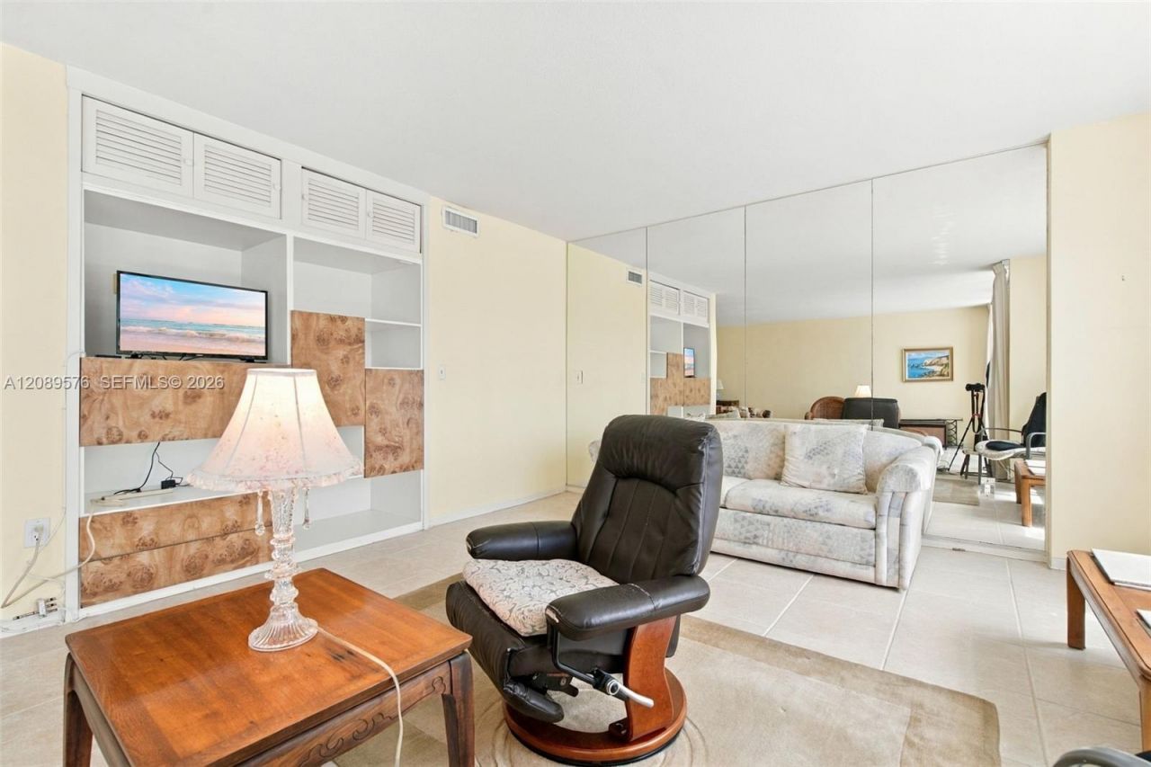 9101 E Bay Harbor Dr , Unit 201, Bay Harbor Islands, FL 33154 Photo