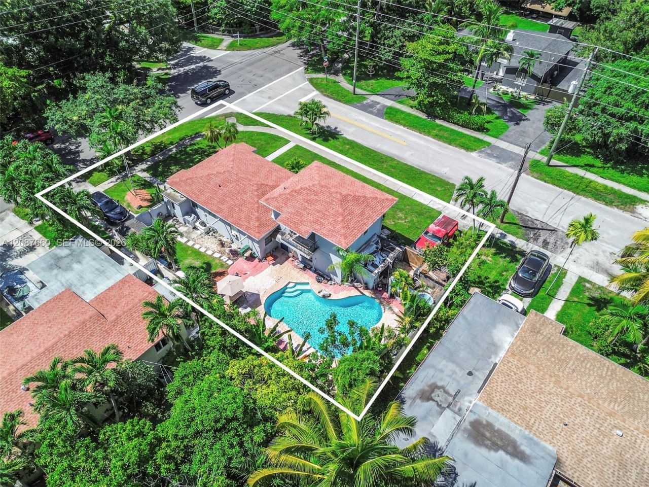 800 NE 144th St, North Miami, FL 33161 Photo