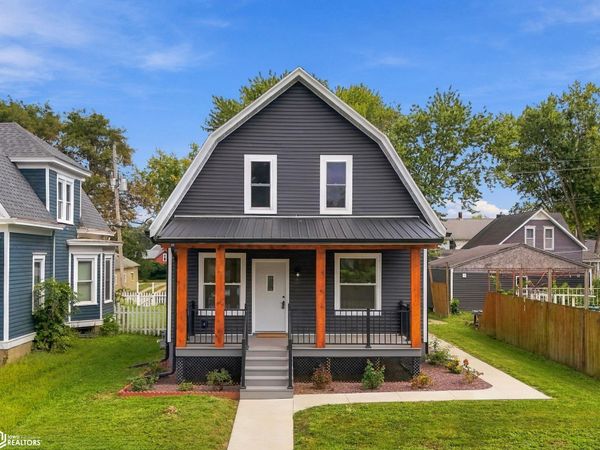 1608 Lincoln Street, Burlington, IA 52601