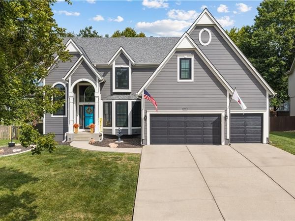 8408 W 129th Terrace, Overland Park, KS 66213