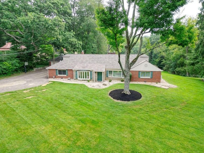 204 S Edgewood Road, Mount Vernon, OH 43050 Photo 2