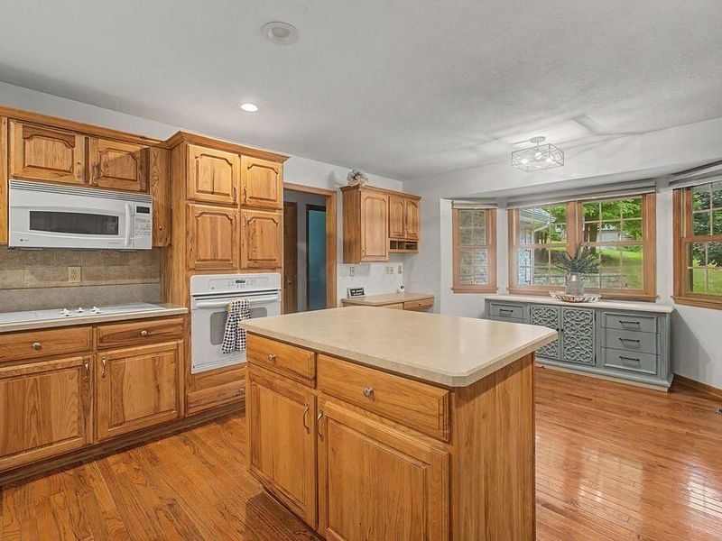 3381 Apple Valley Drive , Howard, OH 43028 Photo 3