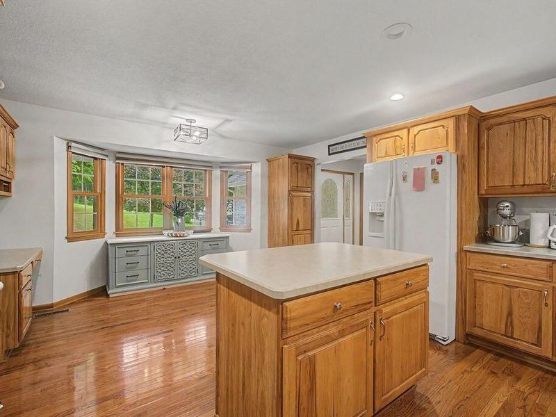 3381 Apple Valley Drive , Howard, OH 43028 Photo 4