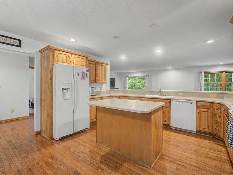 3381 Apple Valley Drive , Howard, OH 43028 Photo 6