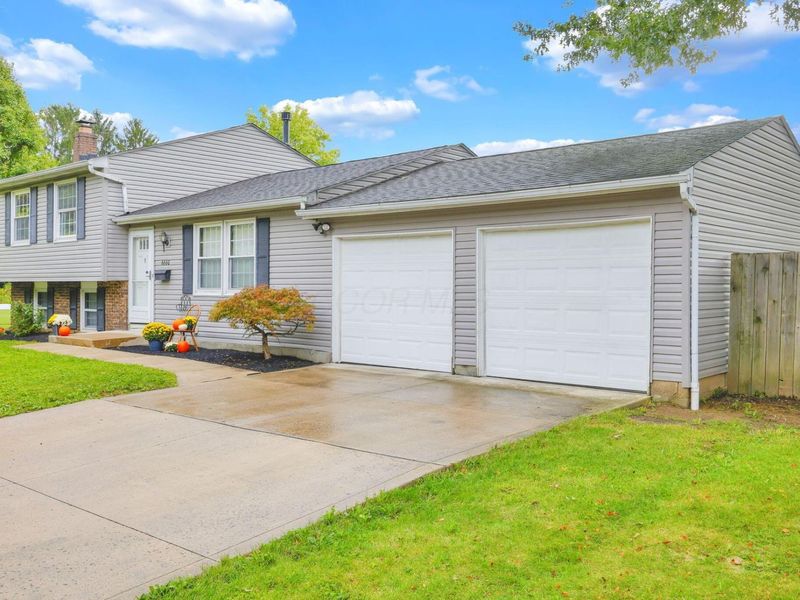 6660 Skywae Drive , Columbus, OH 43229 Photo 1