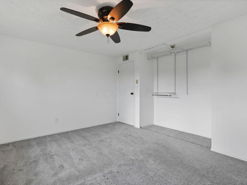 6660 Skywae Drive , Columbus, OH 43229 Photo 11