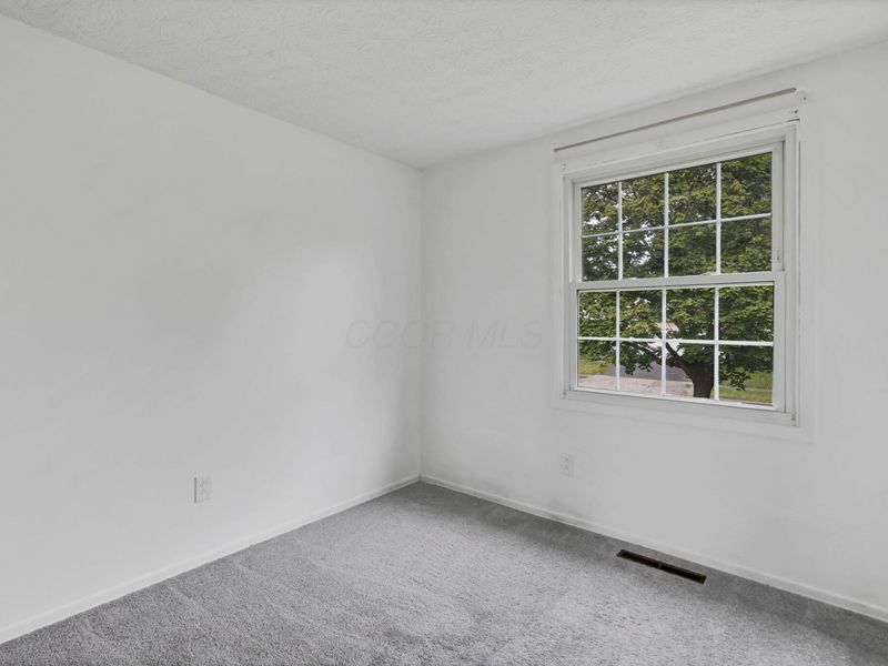 6660 Skywae Drive , Columbus, OH 43229 Photo 12