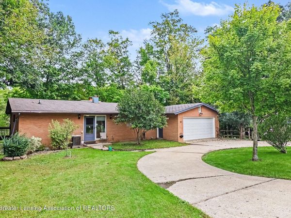 9777 Vfw Road, Eaton Rapids, MI 48827