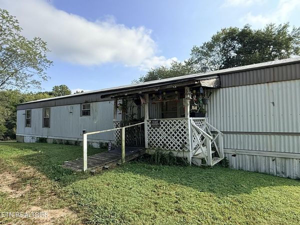 569 Carr Wynn Rd, LaFollette, TN 37766