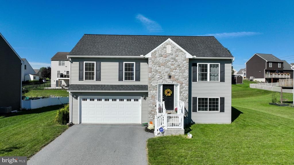 9 OLDFIELD AVENUE, JONESTOWN, PA 17038