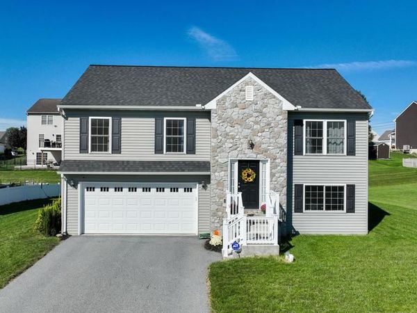 9 OLDFIELD AVENUE, JONESTOWN, PA 17038
