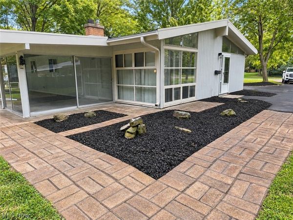 4949 Horizon Drive, Richmond Heights, OH 44143