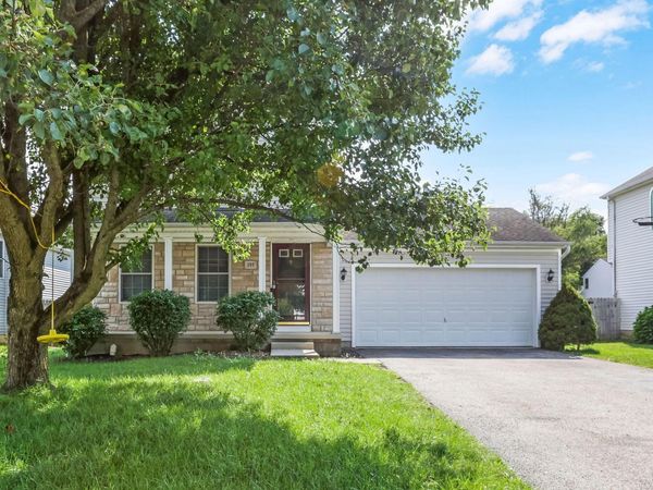 395 Green Apple Place , Etna, OH 43062