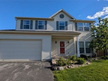 5549 Cairns Trail, Clay, NY 13041