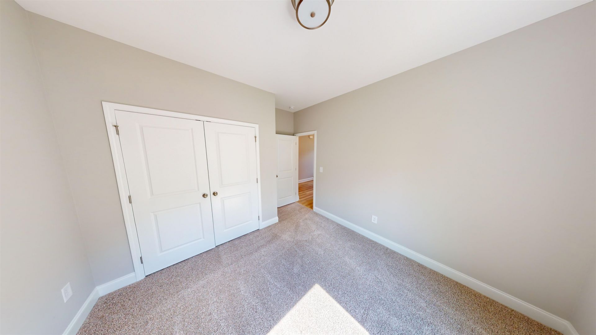 1060 Moen Loop Photo 13