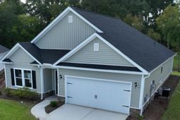 1060 Moen Loop photo 4