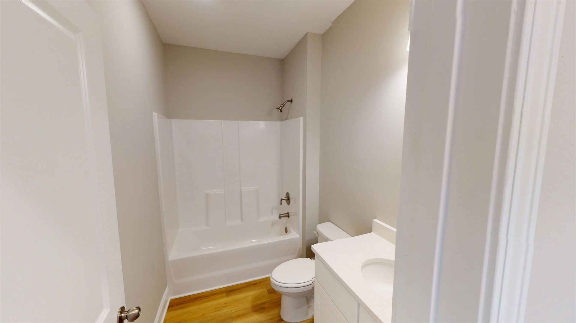 1060 Moen Loop Photo 7