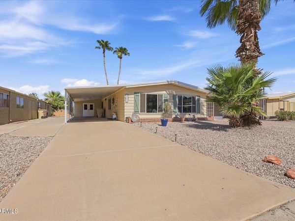 8936 E FAIRWAY Boulevard, Sun Lakes, AZ 85248