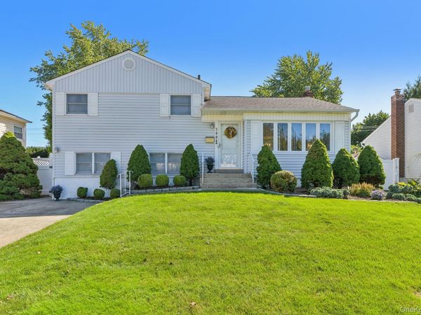 3994 Daleview Avenue, Seaford, NY 11783