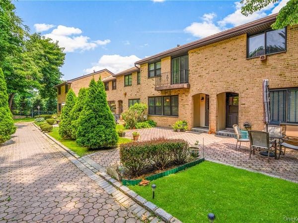 11 Jackson Avenue , Unit 27, Scarsdale, NY 10583