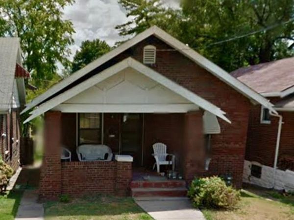 3512 West Place, St Louis, MO 63121
