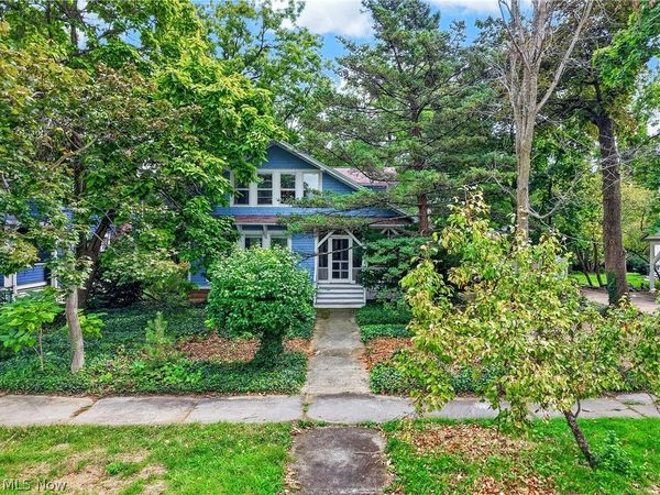 29 S Prospect Street, Oberlin, OH 44074