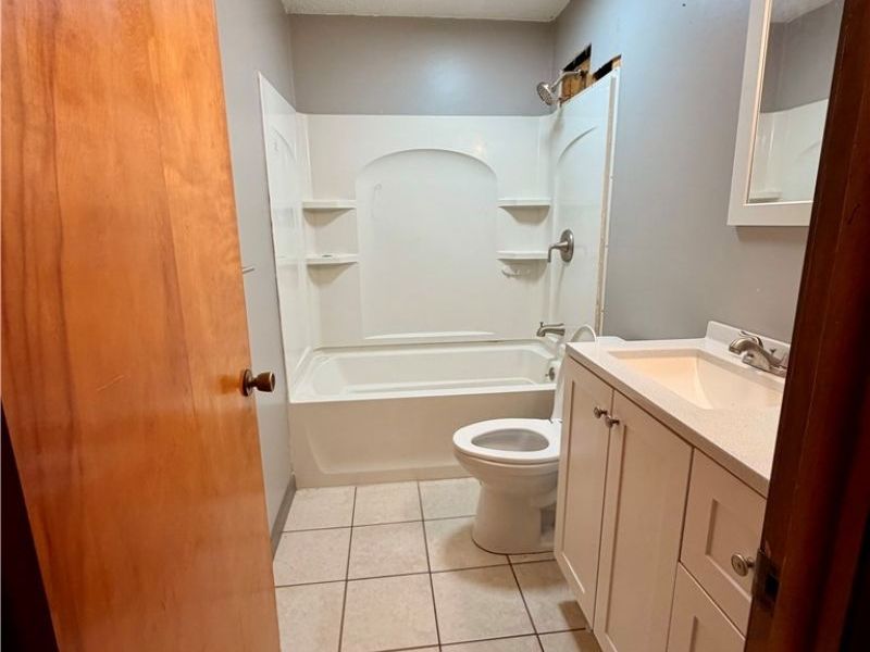 11700 Glamer Drive, Parma, OH 44130 Photo 10