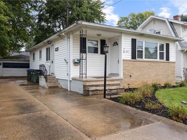 617 Marguerite Avenue , Cuyahoga Falls, OH 44221