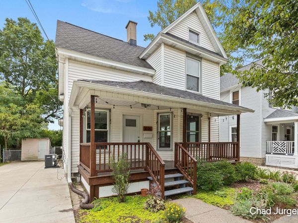 1036 Fairmount Street SE, Grand Rapids, MI 49506