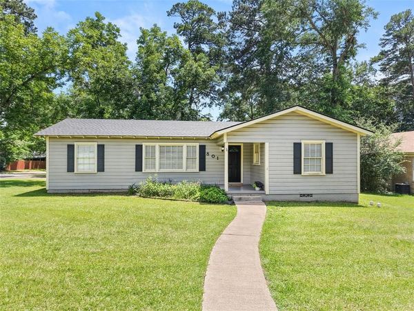 801 Park , Gilmer, TX 75644