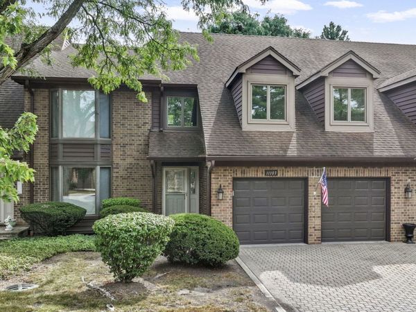 11103 Regency Drive, Unit 11103, Westchester, IL 60154