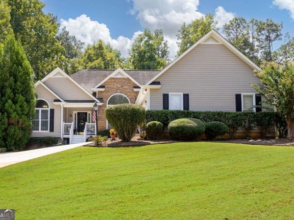 462 Whitby Drive, Douglasville, GA 30134