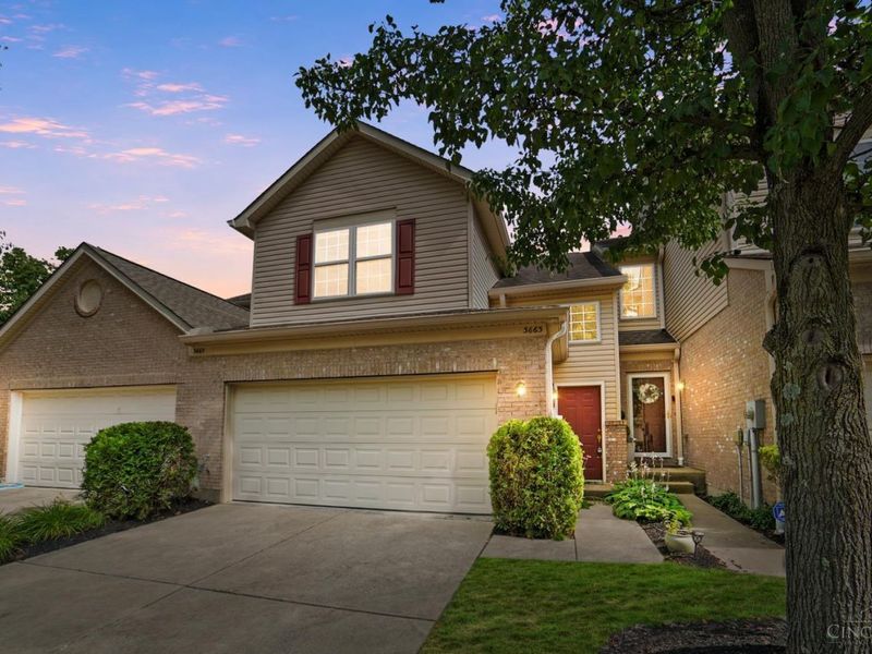 3663 Thorngate Drive, Mason, OH 45040 Photo 2
