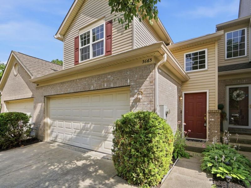 3663 Thorngate Drive, Mason, OH 45040 Photo 3