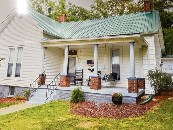 316 E College St , Pulaski, TN 38478