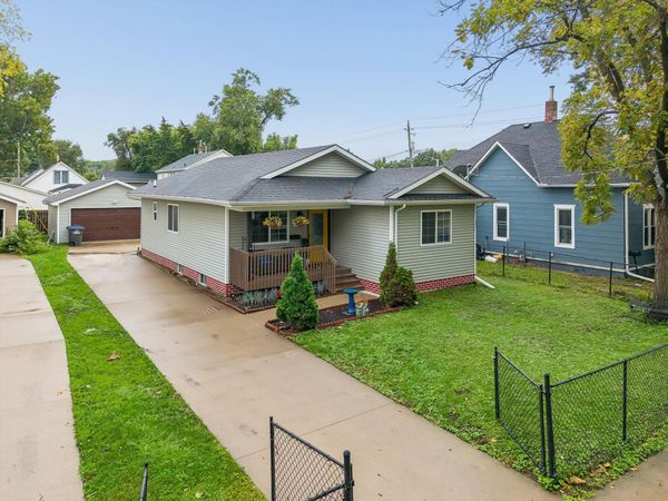 605 E Jackson Avenue, Des Moines, IA 50315