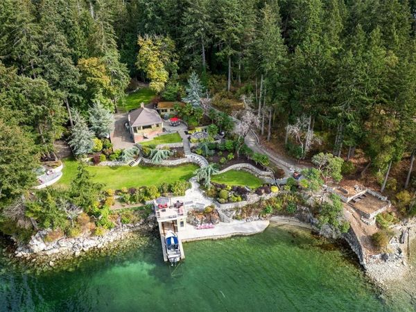 8530 & 8520 West Saanich Rd , North Saanich, BC V8L 5W1