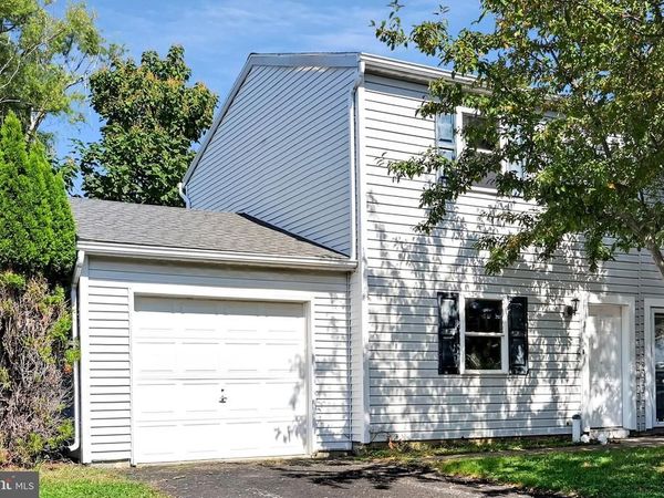 3 WALNUT MILL LANE , CLEONA, PA 17042