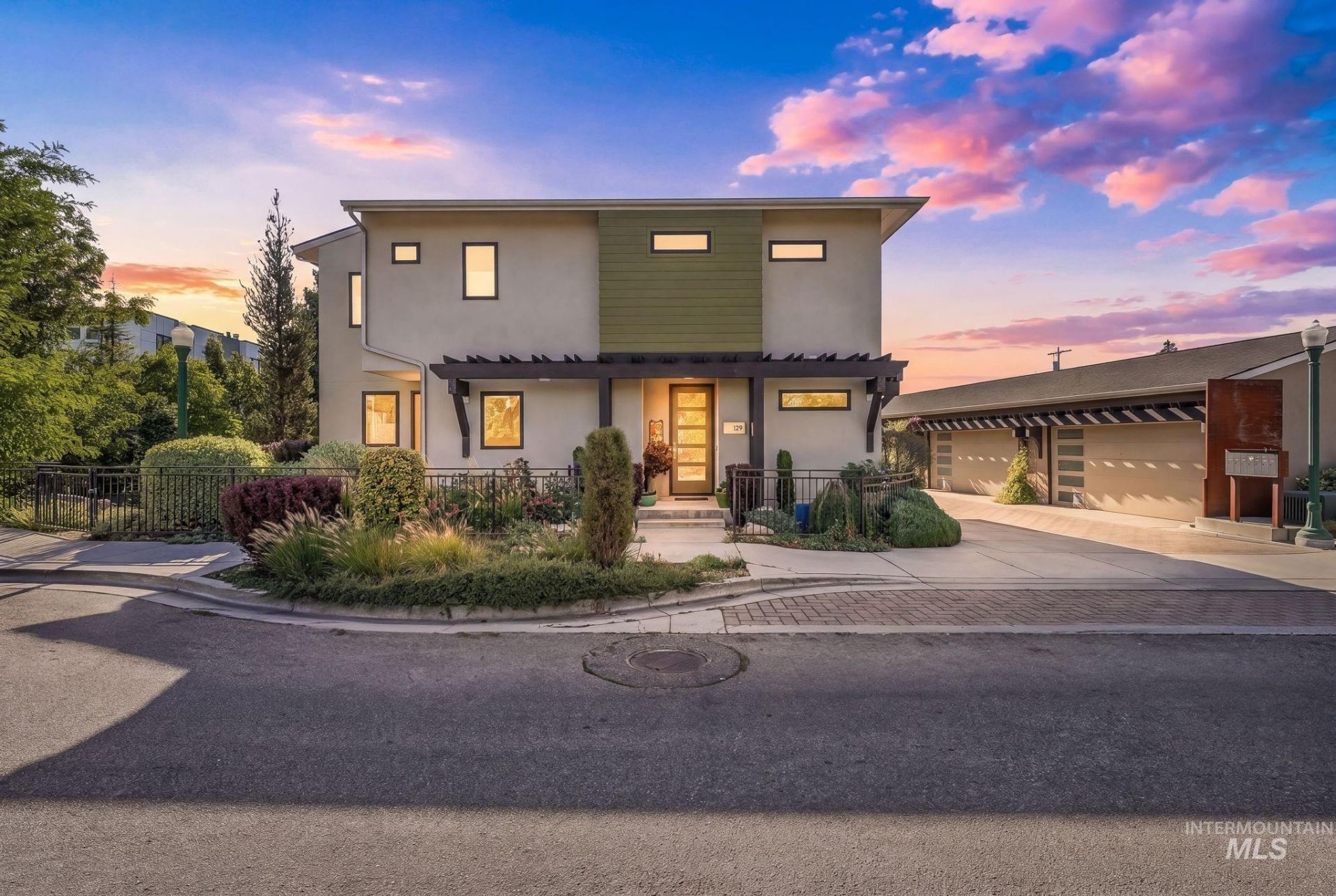 315 E 36th St, Garden City, ID 83714 Main Photo