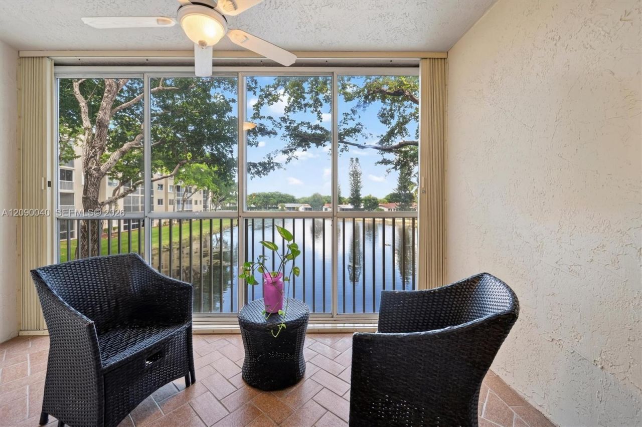 9587 NW Weldon Cir , Unit B203, Tamarac, FL 33321 Photo