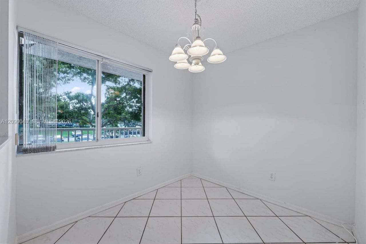 9587 NW Weldon Cir , Unit B203, Tamarac, FL 33321 Photo