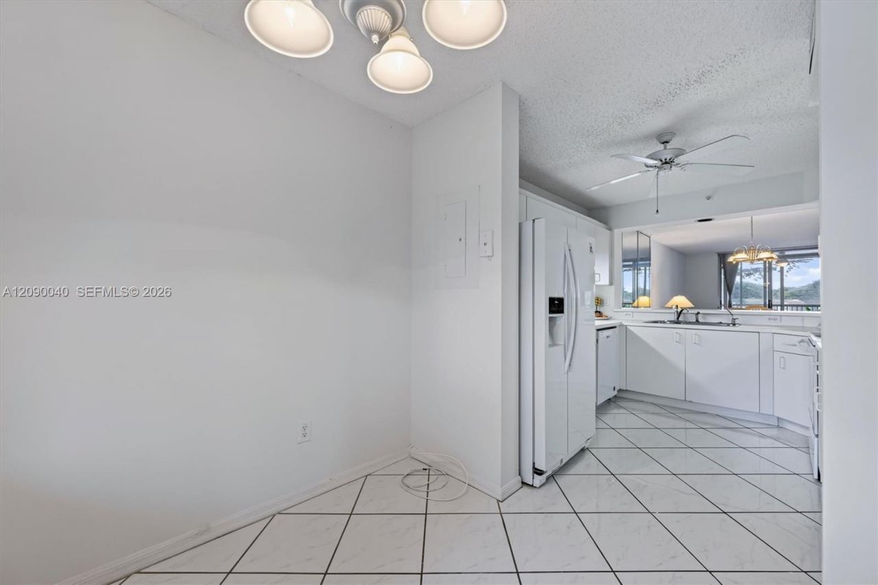 9587 NW Weldon Cir , Unit B203, Tamarac, FL 33321 Photo