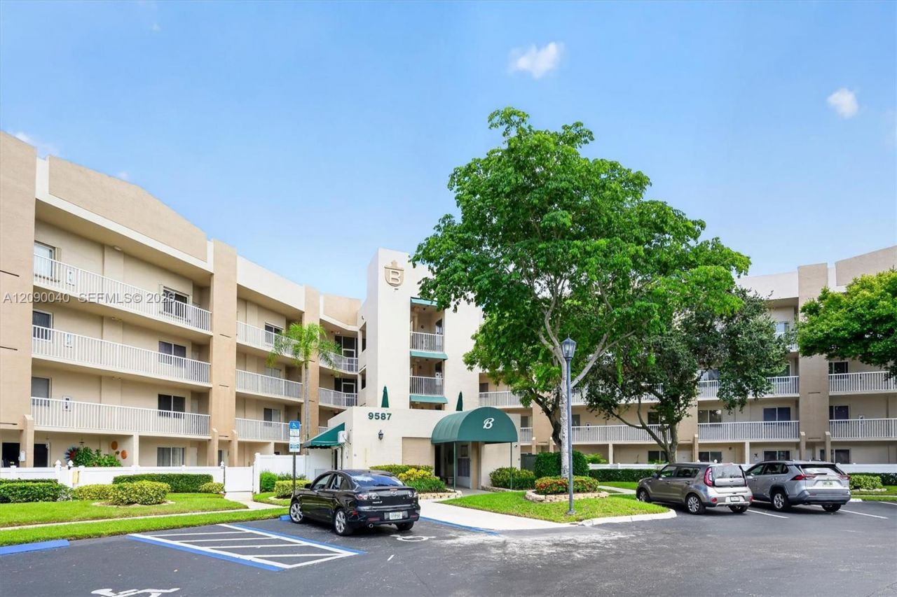 9587 NW Weldon Cir , Unit B203, Tamarac, FL 33321 Photo